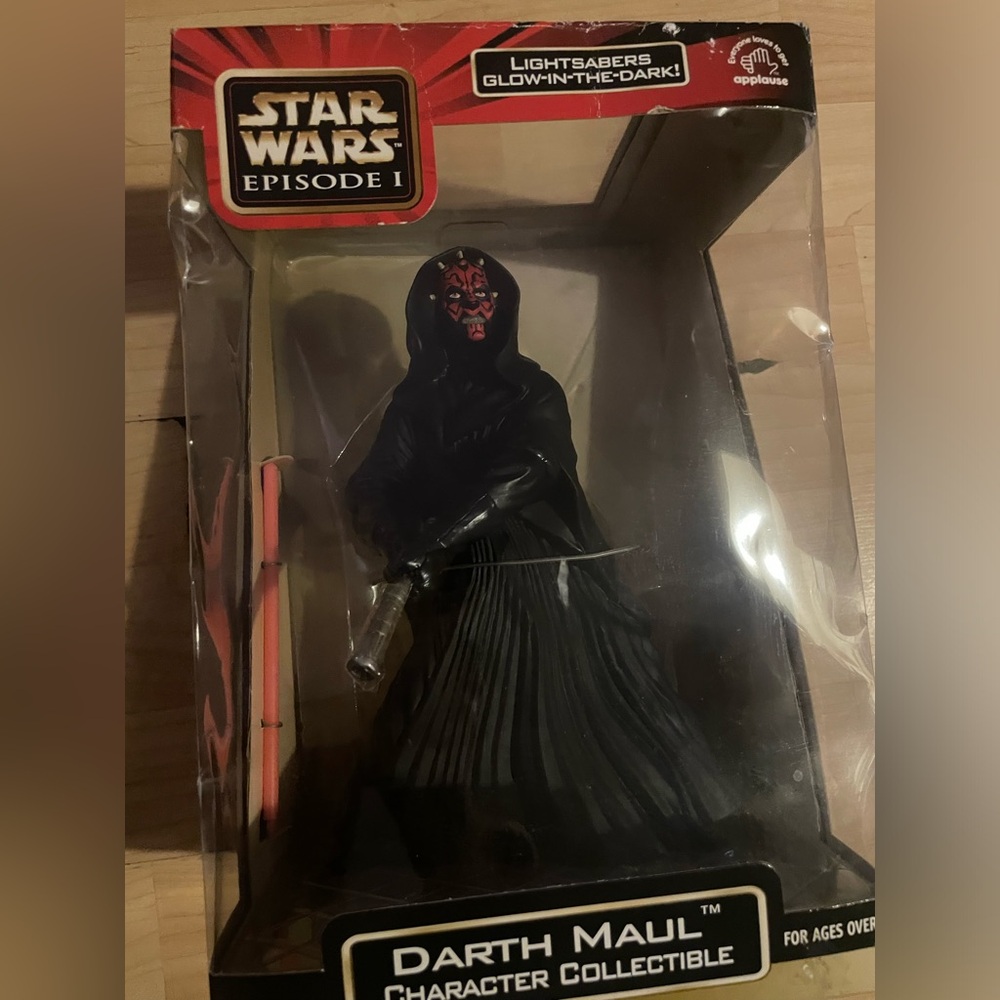 Star Wars Darth Maul Character Collectible